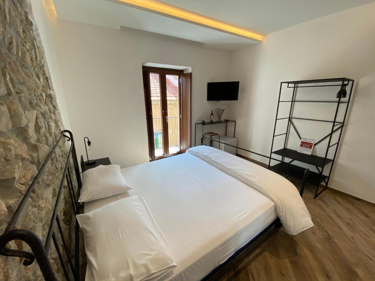 L'Orologio Bed & Breakfast カプチオ・パエストゥム エクステリア 写真